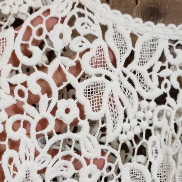 Loft NWOT crochet knit floral tank top woman's size small - Picture 6 of 7